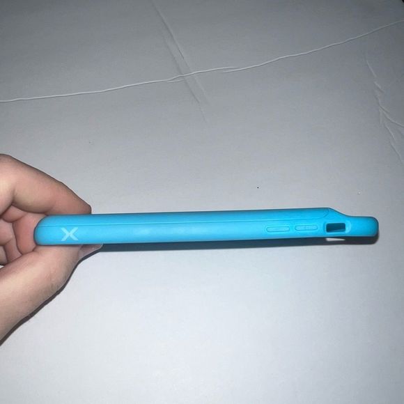 3 IPhone 7+/8+ Cases (2 Battery Cases) - Picture 9 of 16